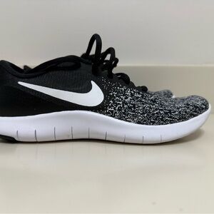Nike Kids Black and White Sneakers